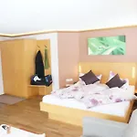Haus Schwendinger Pensión Mellau
